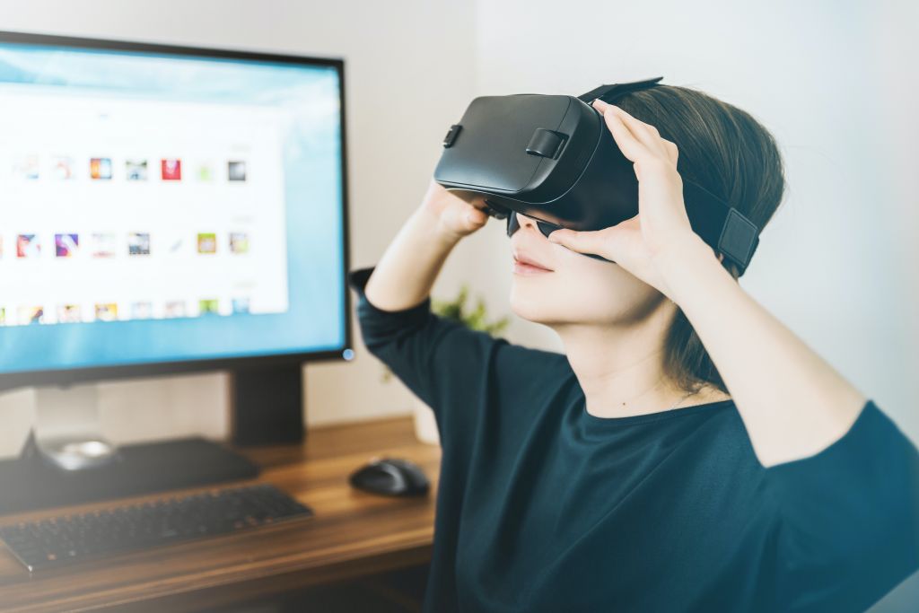Yuk Gunakan VR Untuk Media Pembelajaran! Simak Infonya Di Sini!